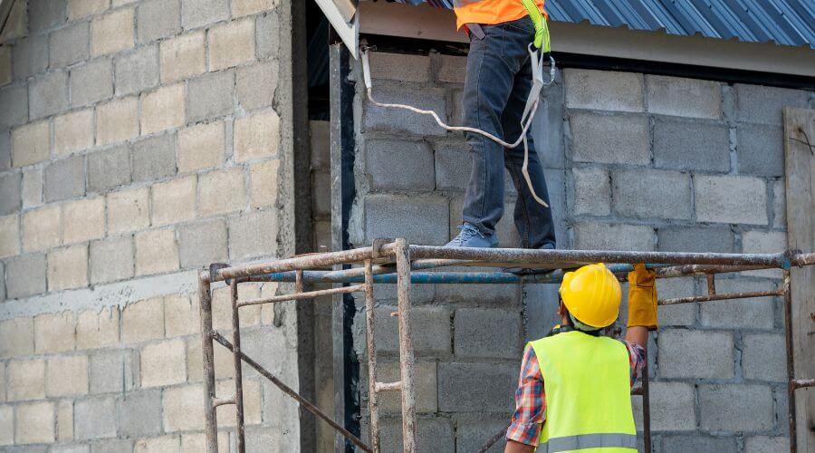 Professional residential roofers in Levasy, MO